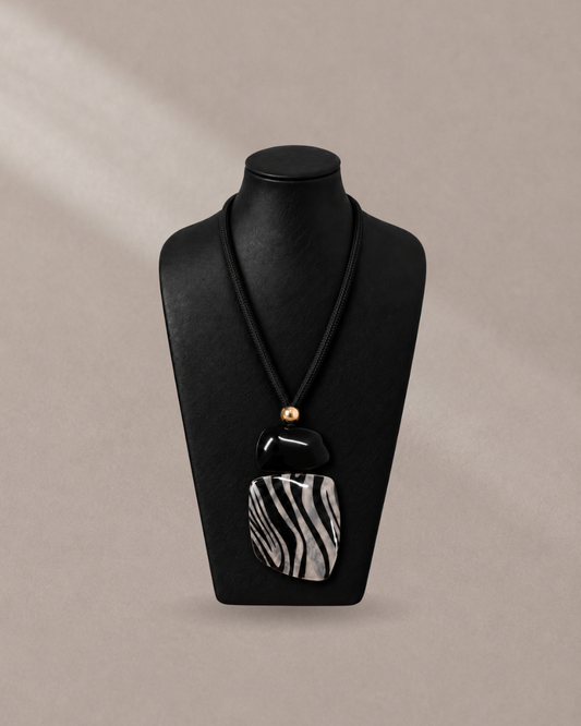 Collar Eclipse