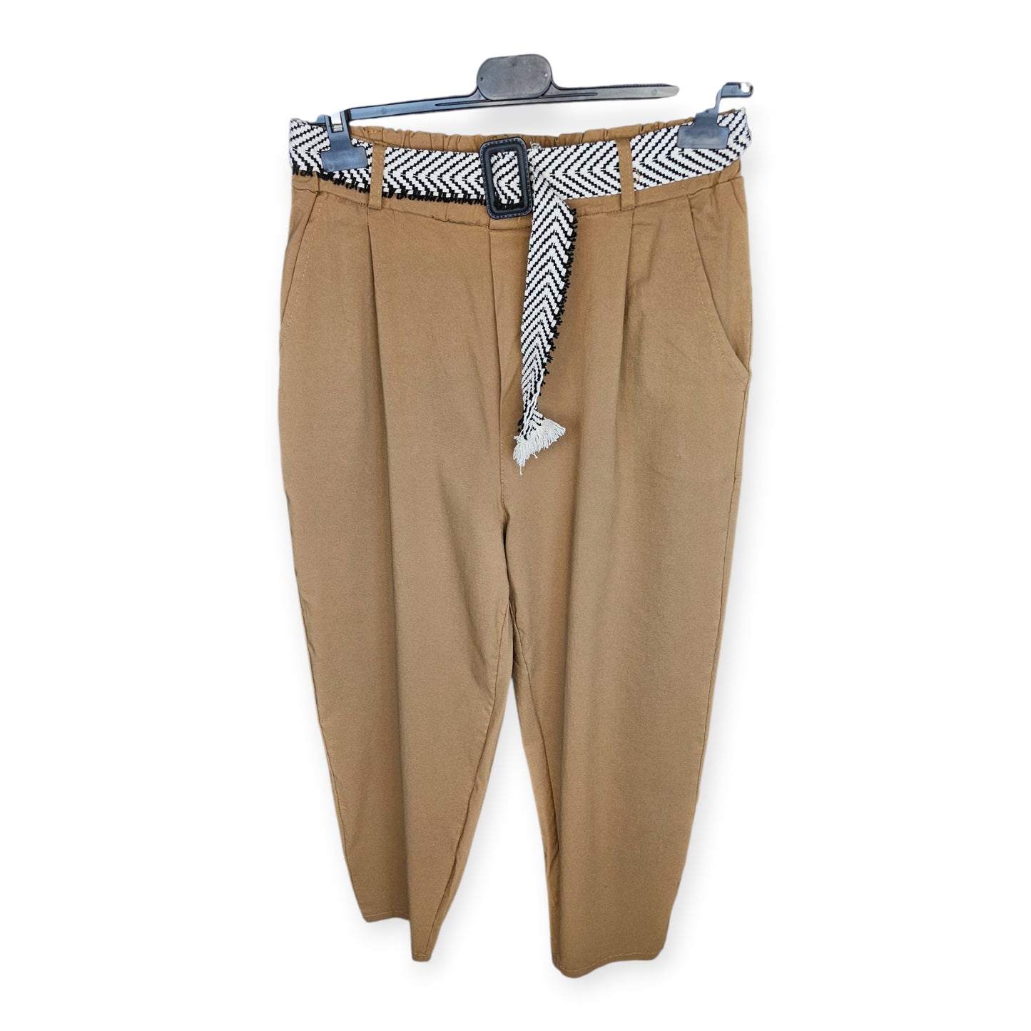 Pantalón con cinturón trenzado