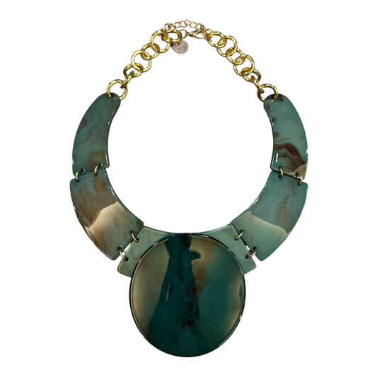 Collar Elva