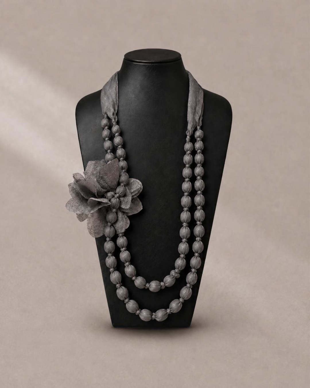 Collar Bolitas Mia