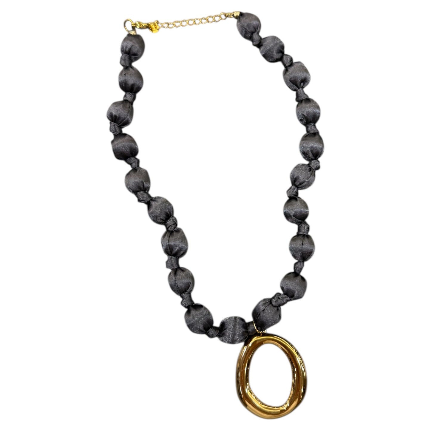 Collar bolas corto