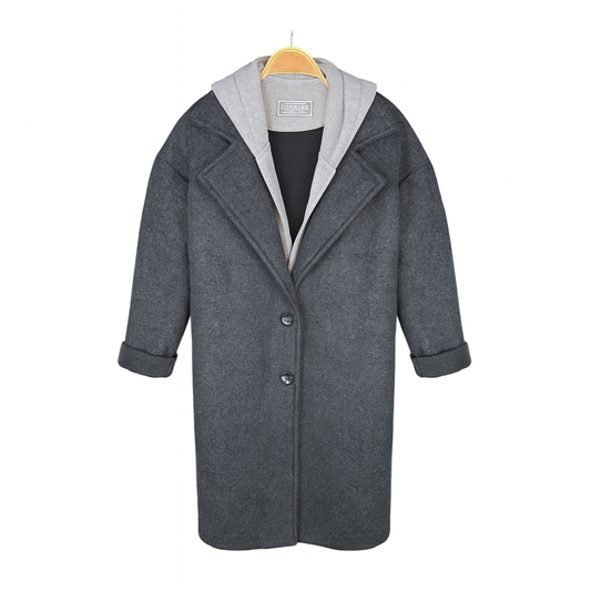 Abrigo de lana con capucha