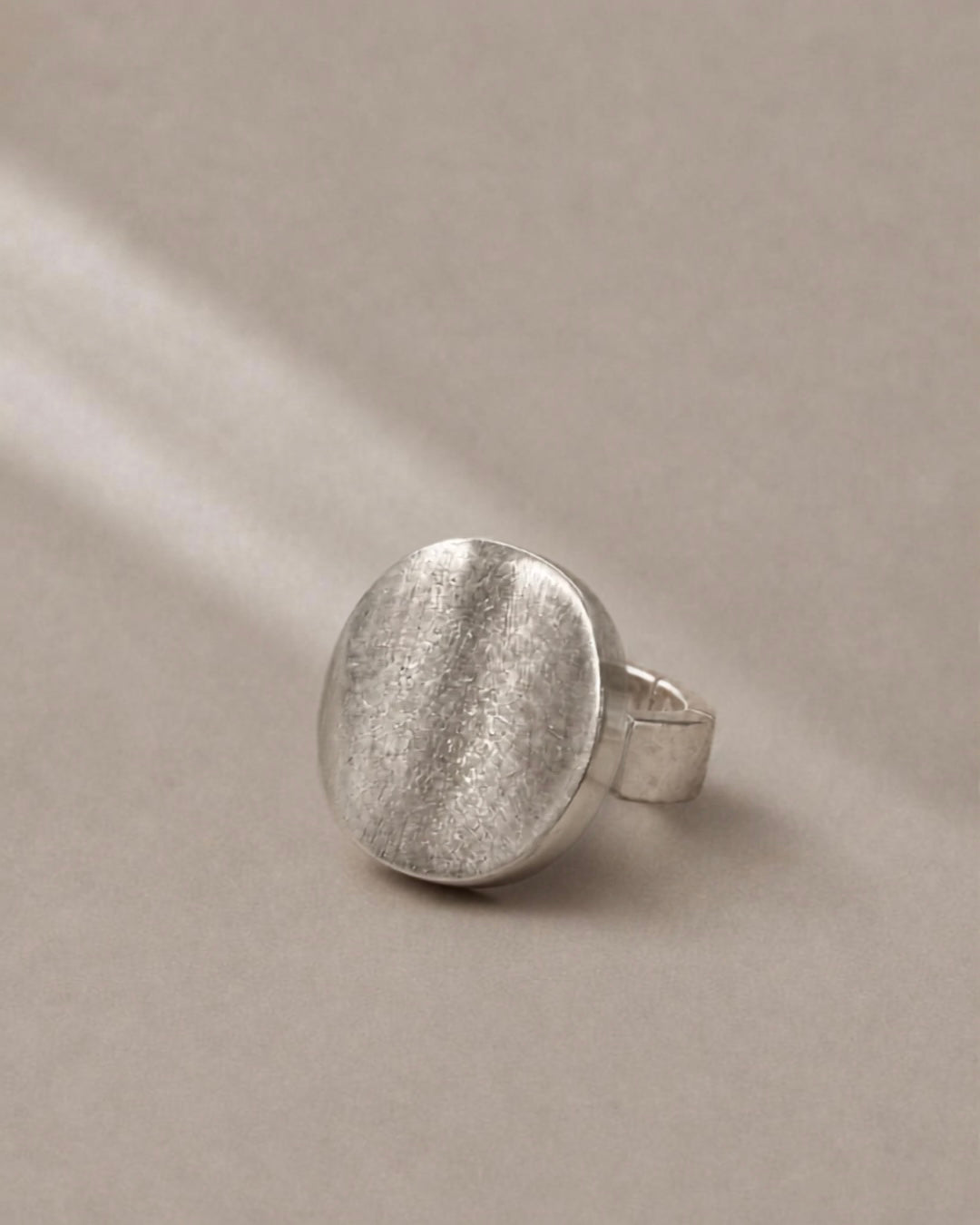 Anillo Elara