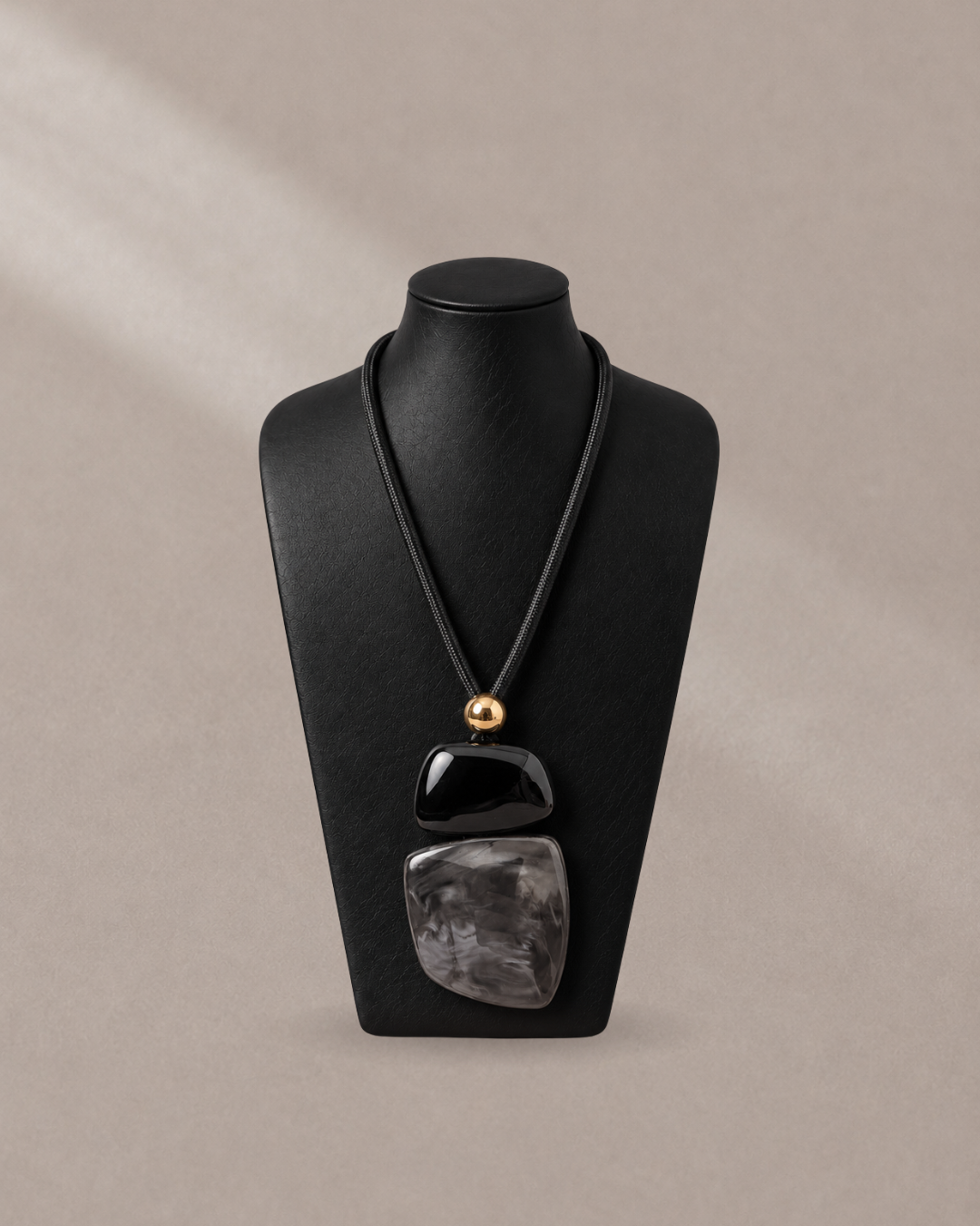 Collar Eclipse