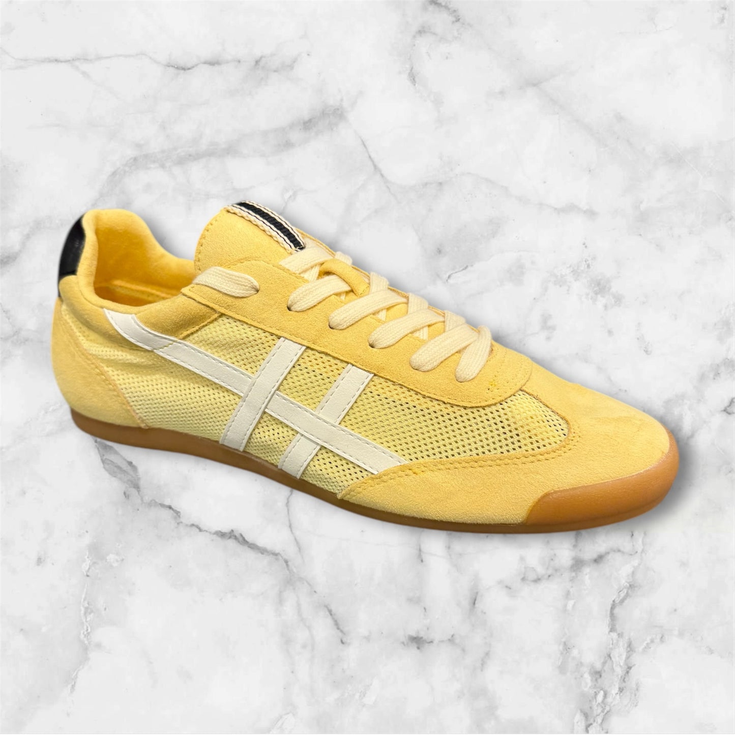 Deportiva Yellow