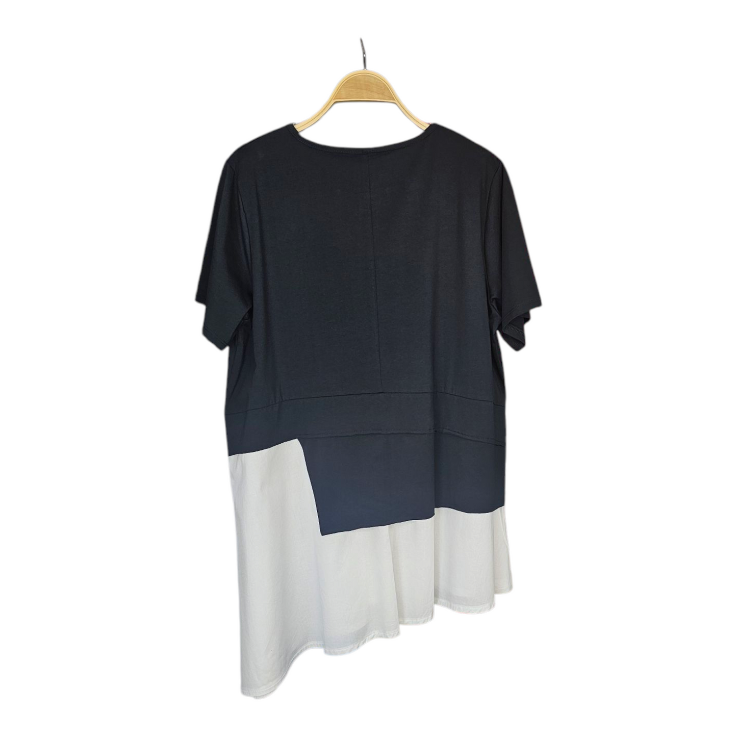Camiseta Black & White