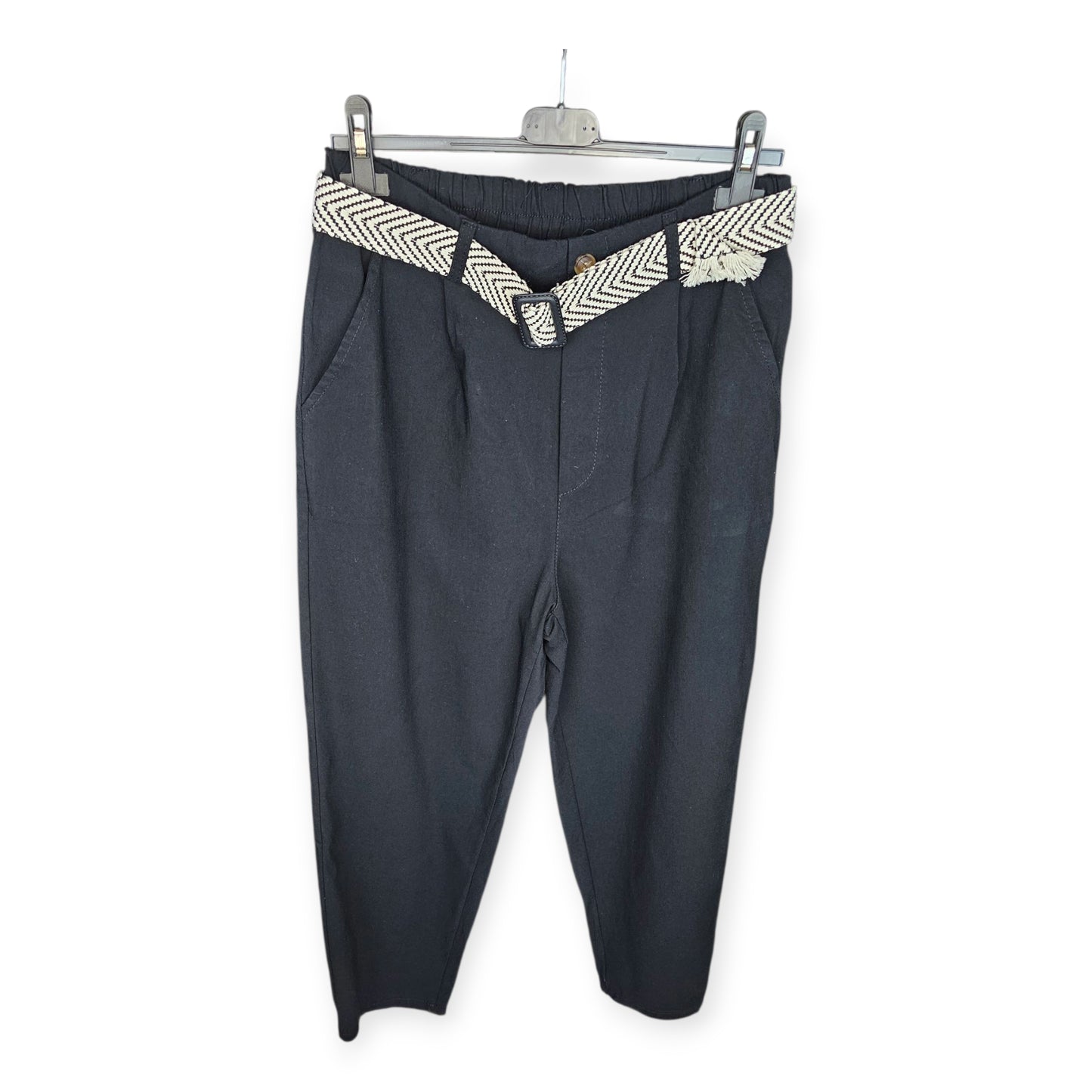 Pantalón con cinturón trenzado